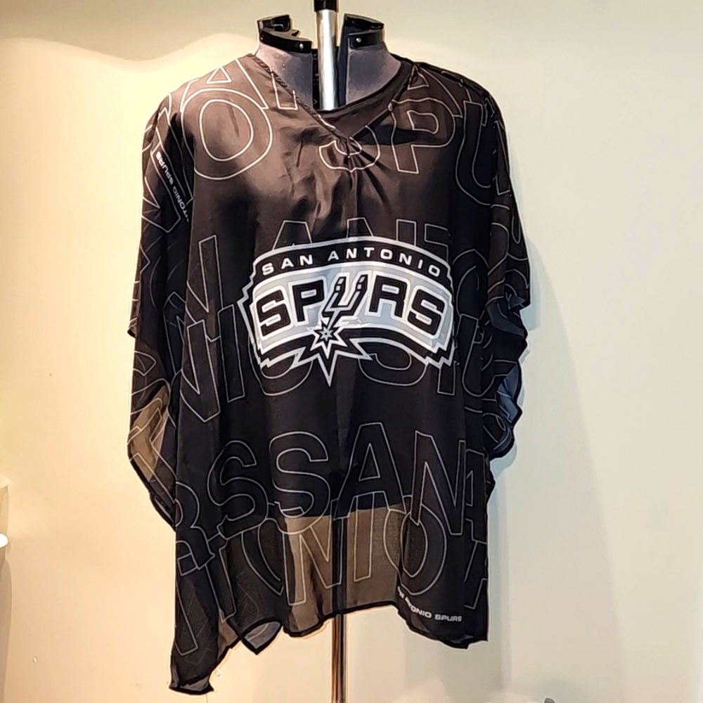 Ladies Sheer Shawl NBA Spurs One Size Fits All Black Silver
